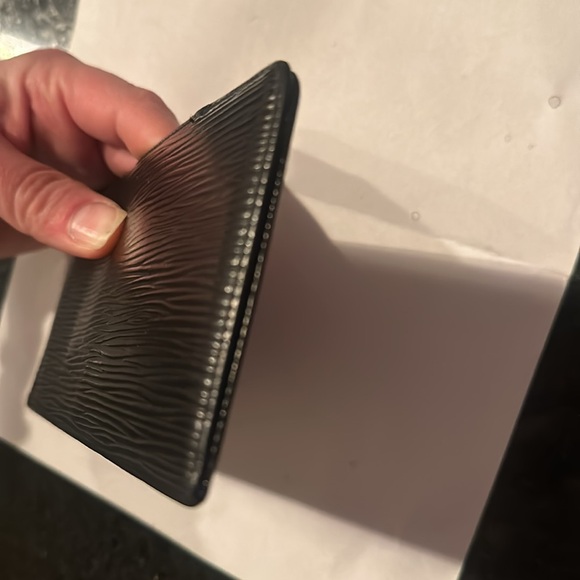 Louis Vuitton Malletier Black Epi Leather Bifold Bill Wallet - Picture 3 of 4